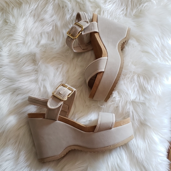 Charlotte Russe Shoes - Nude Platform Sandals